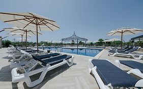 Imperial Family Resort
